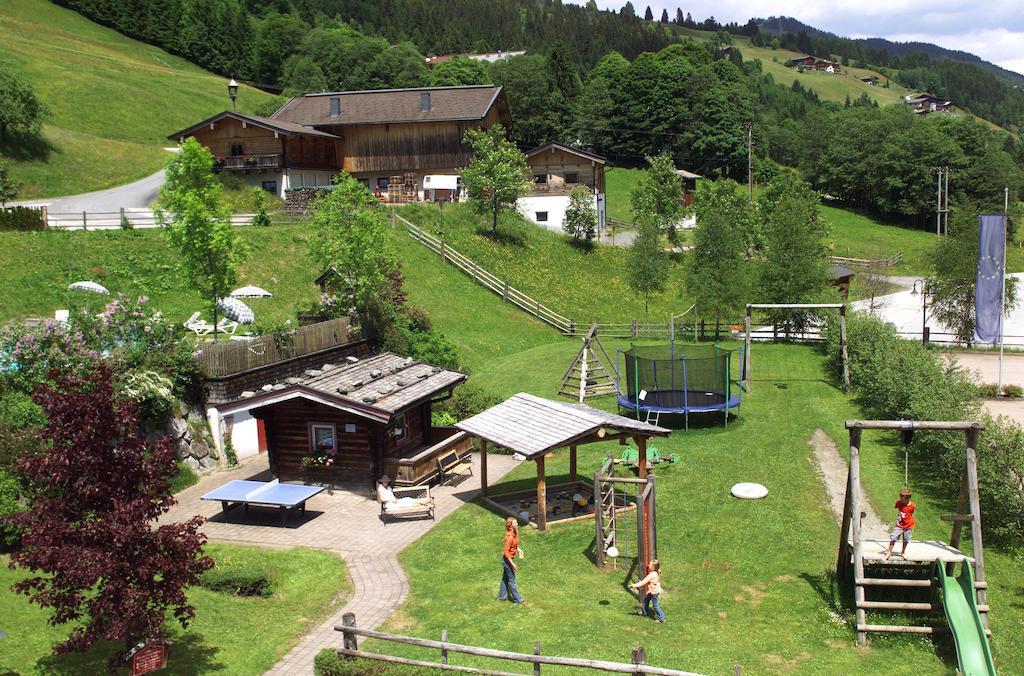 Landhaus St. Georg Bed & Breakfast Saalbach-Hinterglemm Exterior photo